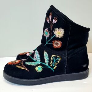 Indigo Rd. Women's Ahoy Short Embroidered Boots 7M